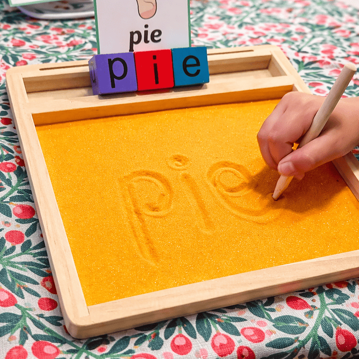 Caligrafía en Arena 1