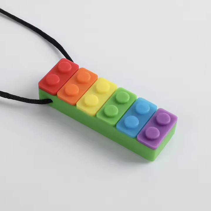 Collar Mordedor Lego 7