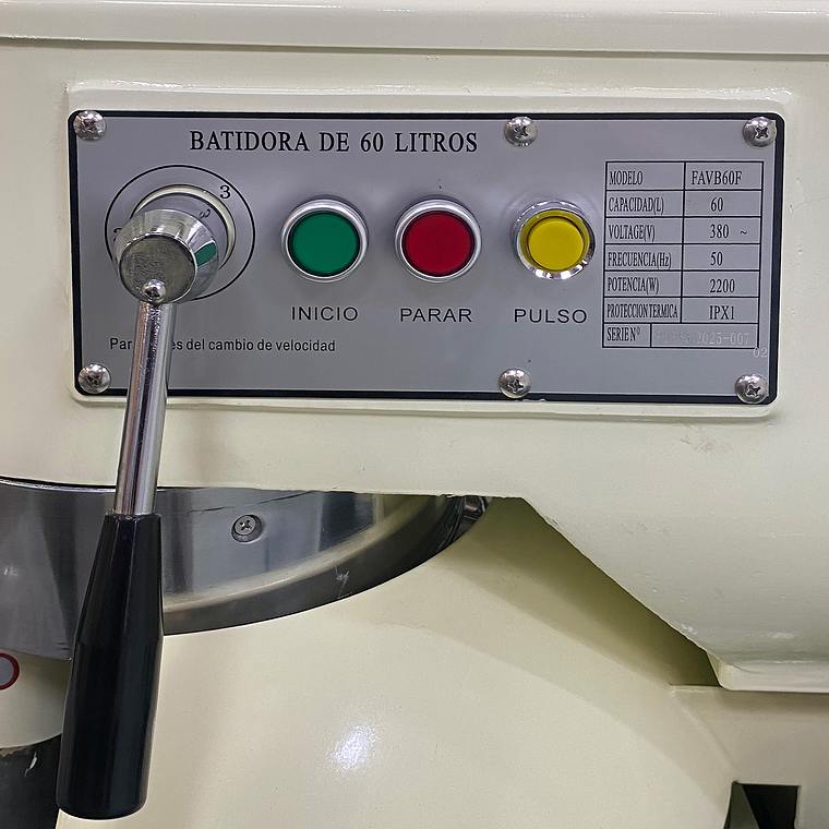 Batidora Industrial 60 Lts Trifásica 3