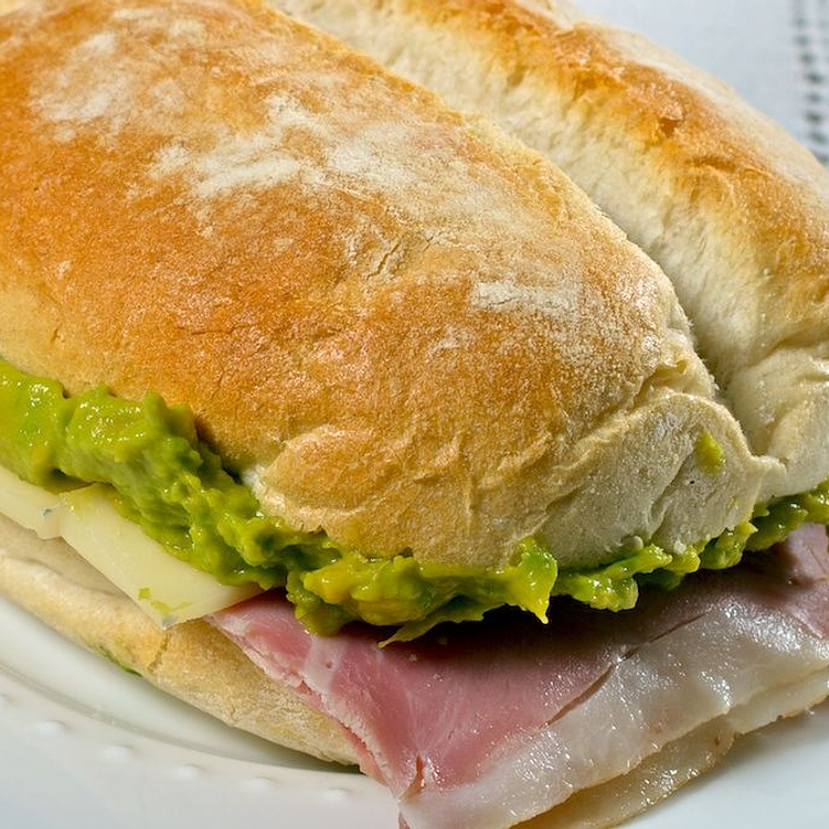 Sándwich Aliado palta  1