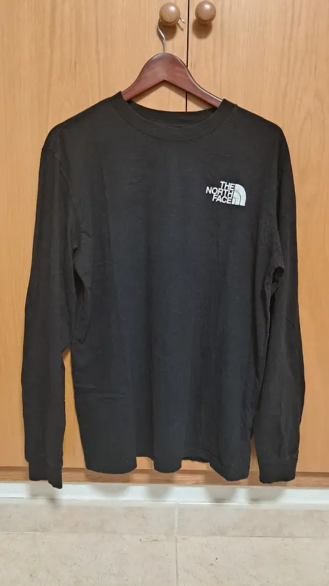 The North Face Box Logo Long Sleeve Tee (Talla L)