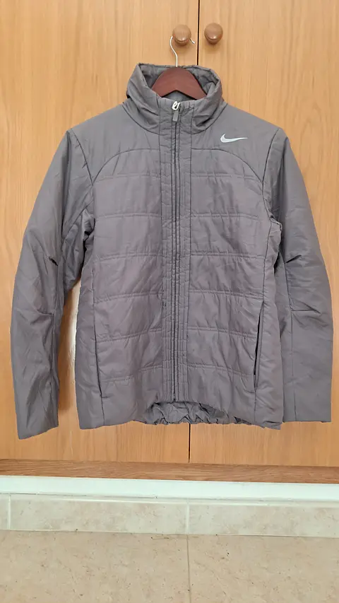 Nike Quilted Puffer Jacket (Talla M)