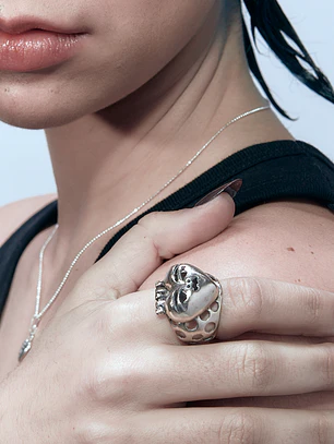 ANILLO RELICARIO 