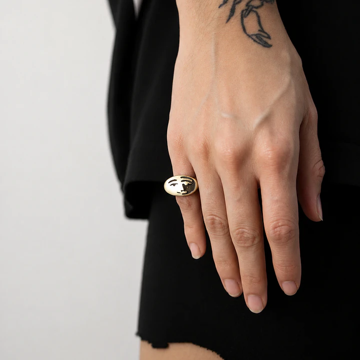 ANILLO LUNA 4