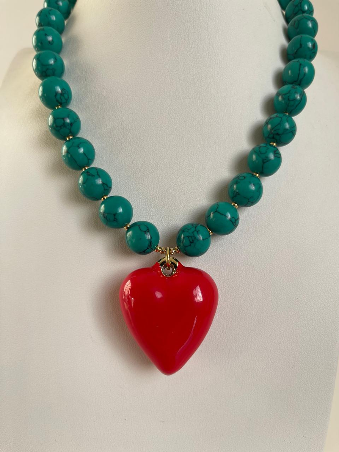 Collar piedra y corazón baño de oro 2