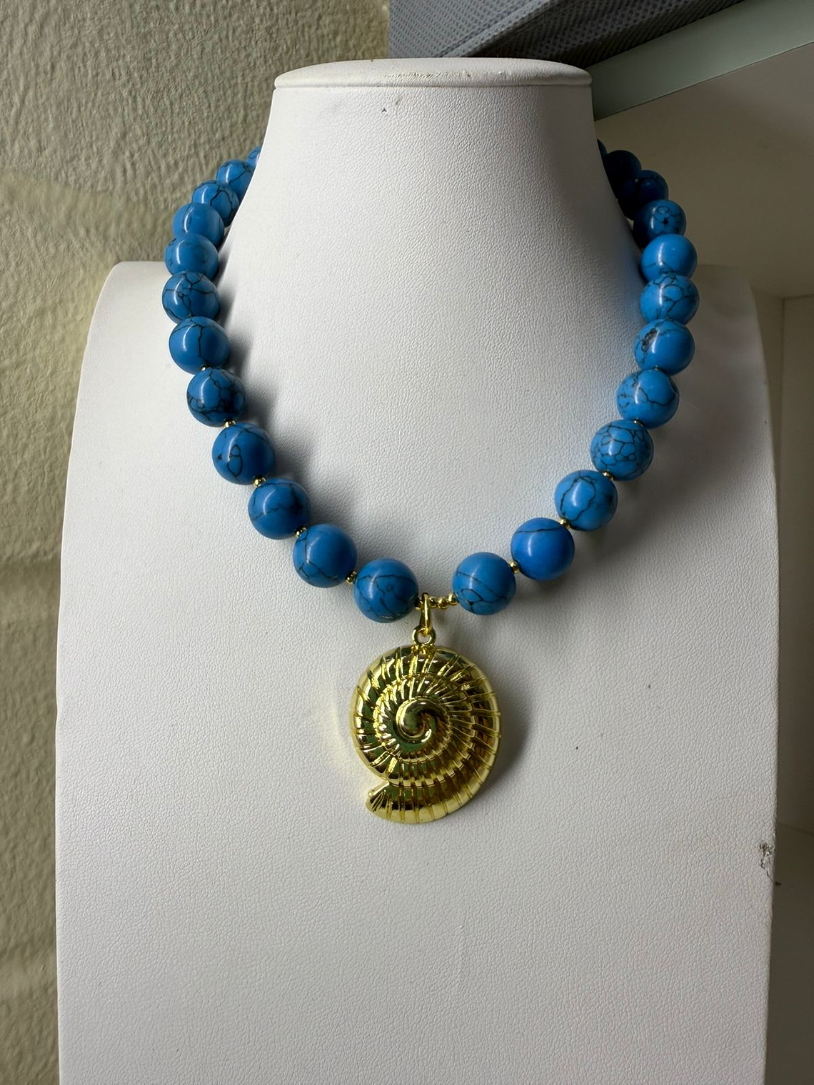 Collar piedra y caracola 1