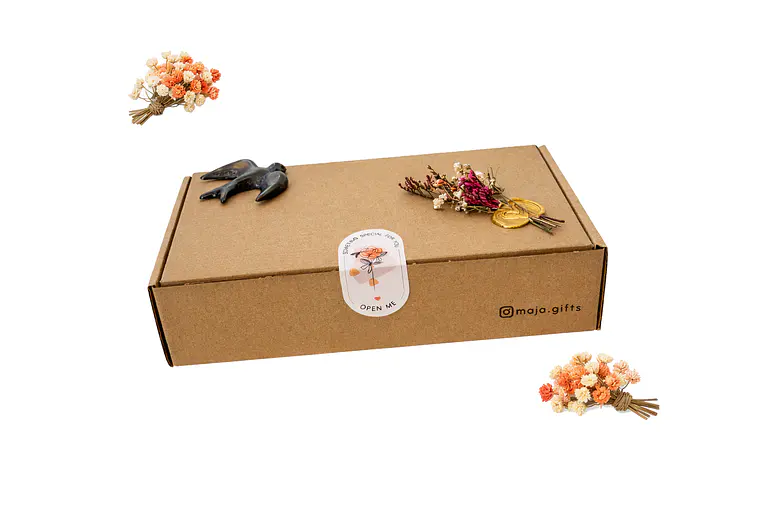   nuestras<div>cajas ya armadas</div>