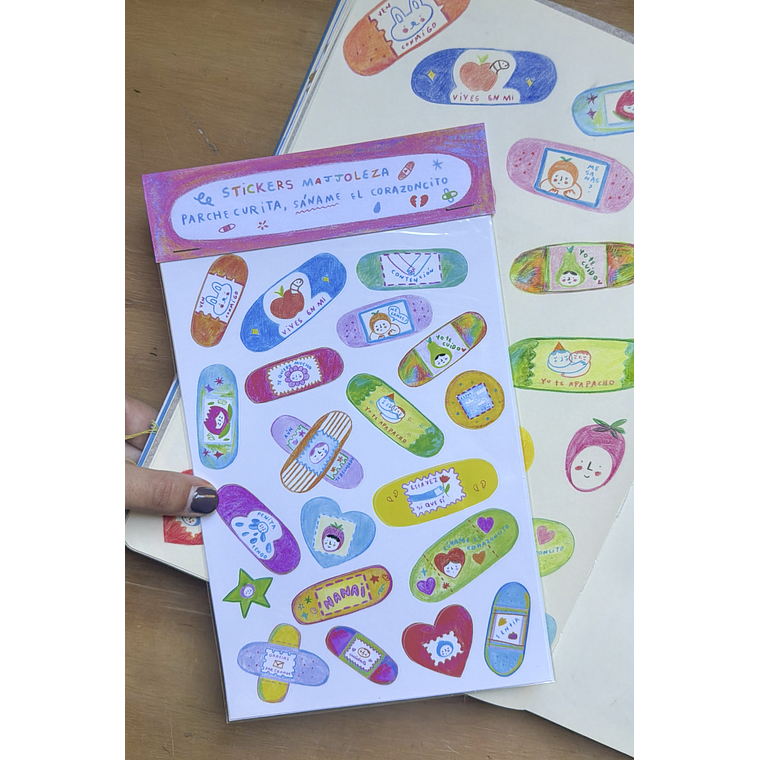 Stickers: “Parche curita, sáname el corazoncito” 1