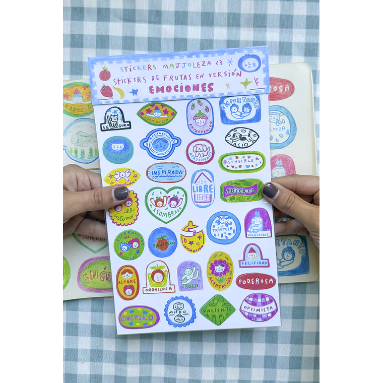 Stickers: “Frutas en versión emociones” 3