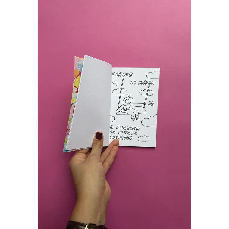 Mini Libro Coloreable “Vivo de nostalgia” ☁️ 9