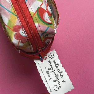 Estuche Grande “Cabeza de Frutas” 🍎🍒🫐