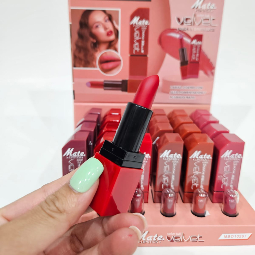 Labial en Barra Velvet Mate 2