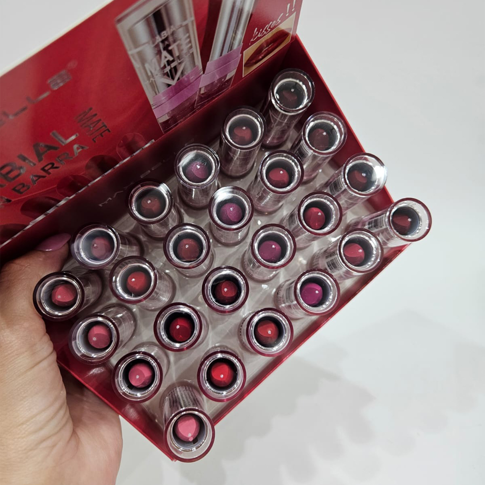 Labial en Barra Matte Maxbelle 2