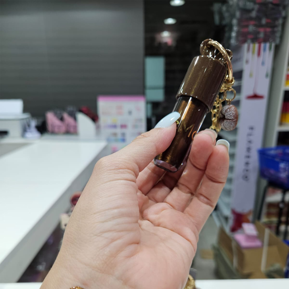 Labial Llavero Metalizado Tono Cáfe 3
