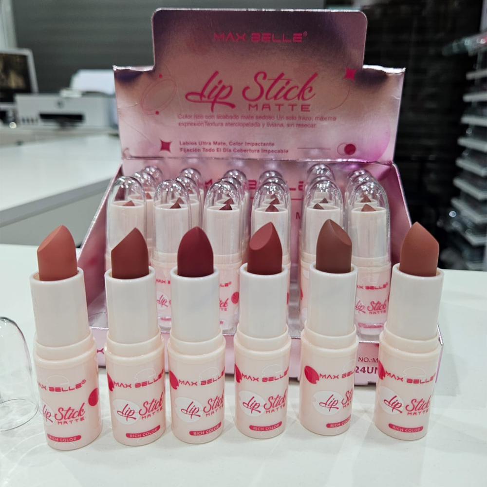 Labial en Barra Matte Maxbelle 1