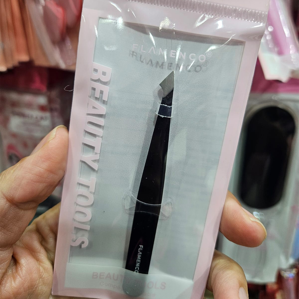 Pinza para Cejas Negro 1