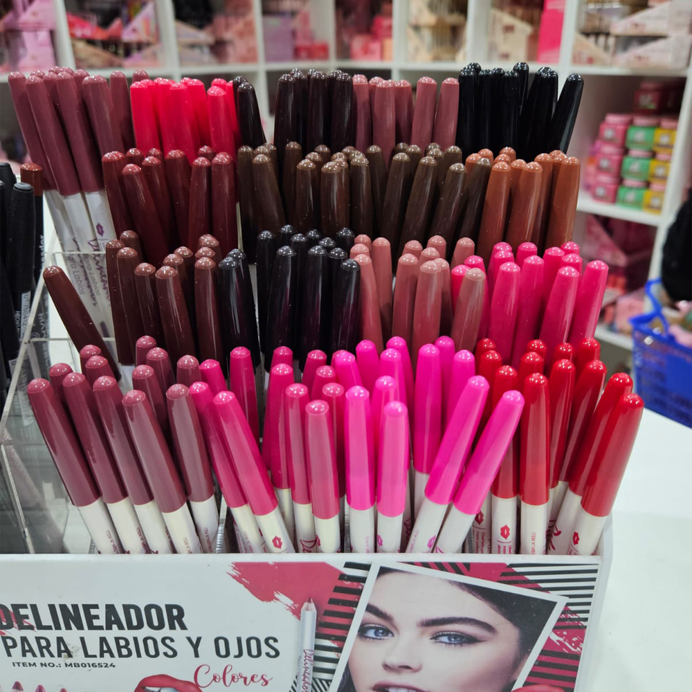 Lápiz Delineador de Labios 1