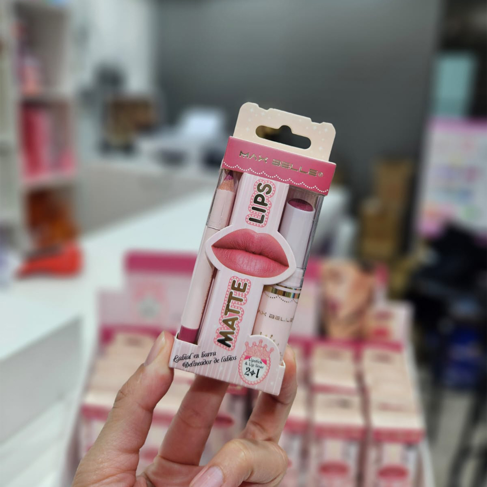 Set de Labial en Barra + Lápiz Delineador  2