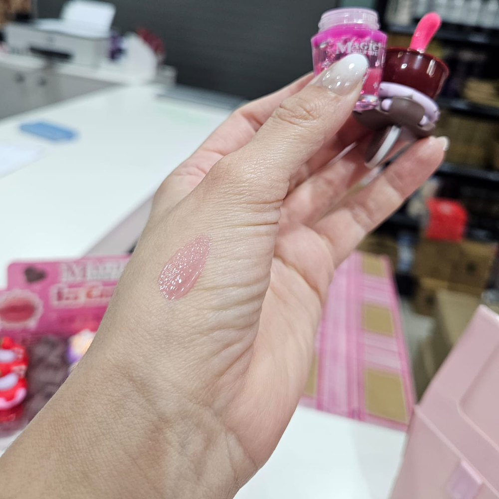 Magic Your Life - Brillo labial mágico Lataffa 4