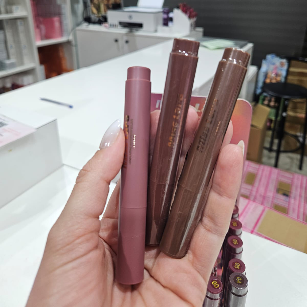 Miss Lara - Labial tipo Resalatador Matte 5