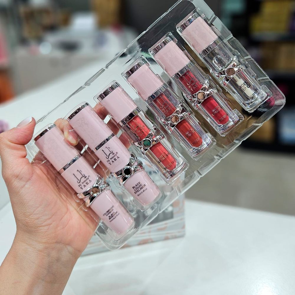 3Q Beauty - Set de 4 labiales + Delineador + Mascara de pestaña 2