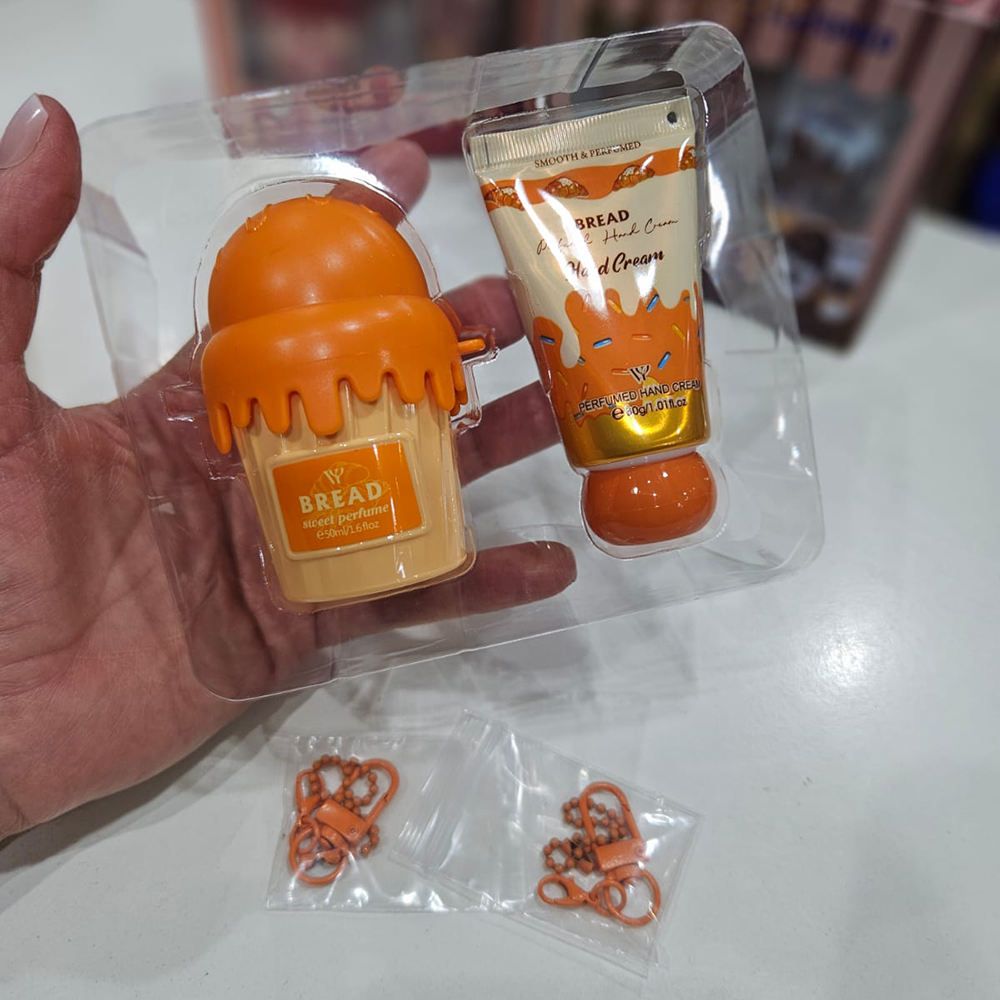Set de Mini Perfume 50ml + Crema para mano 30g 3