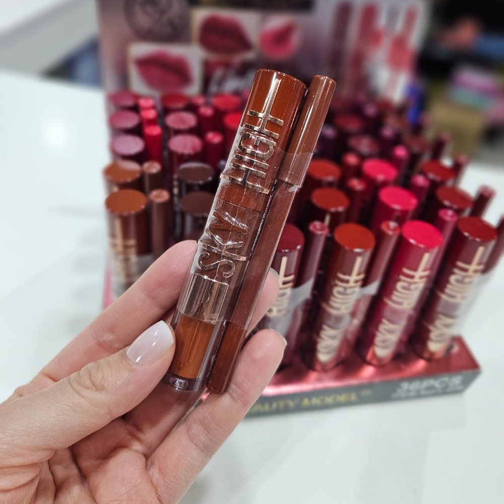 Beautu Model - Set de labial líquido + lapiz delineador 2