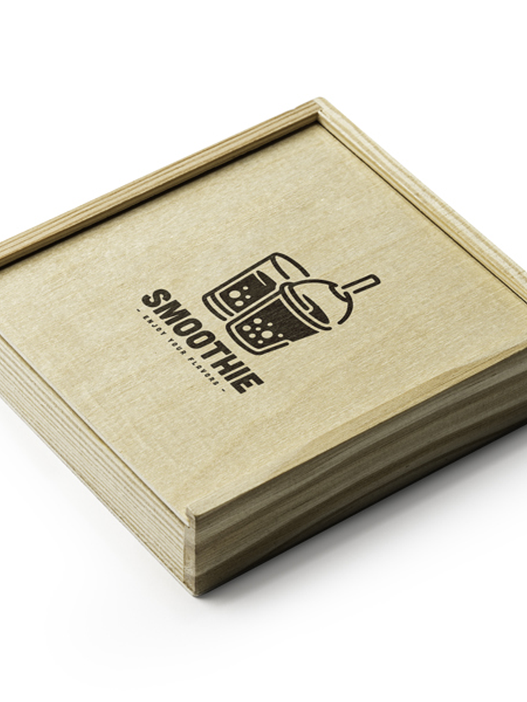 Caixa em Madeira com Cartas e Dados Personalizada 2