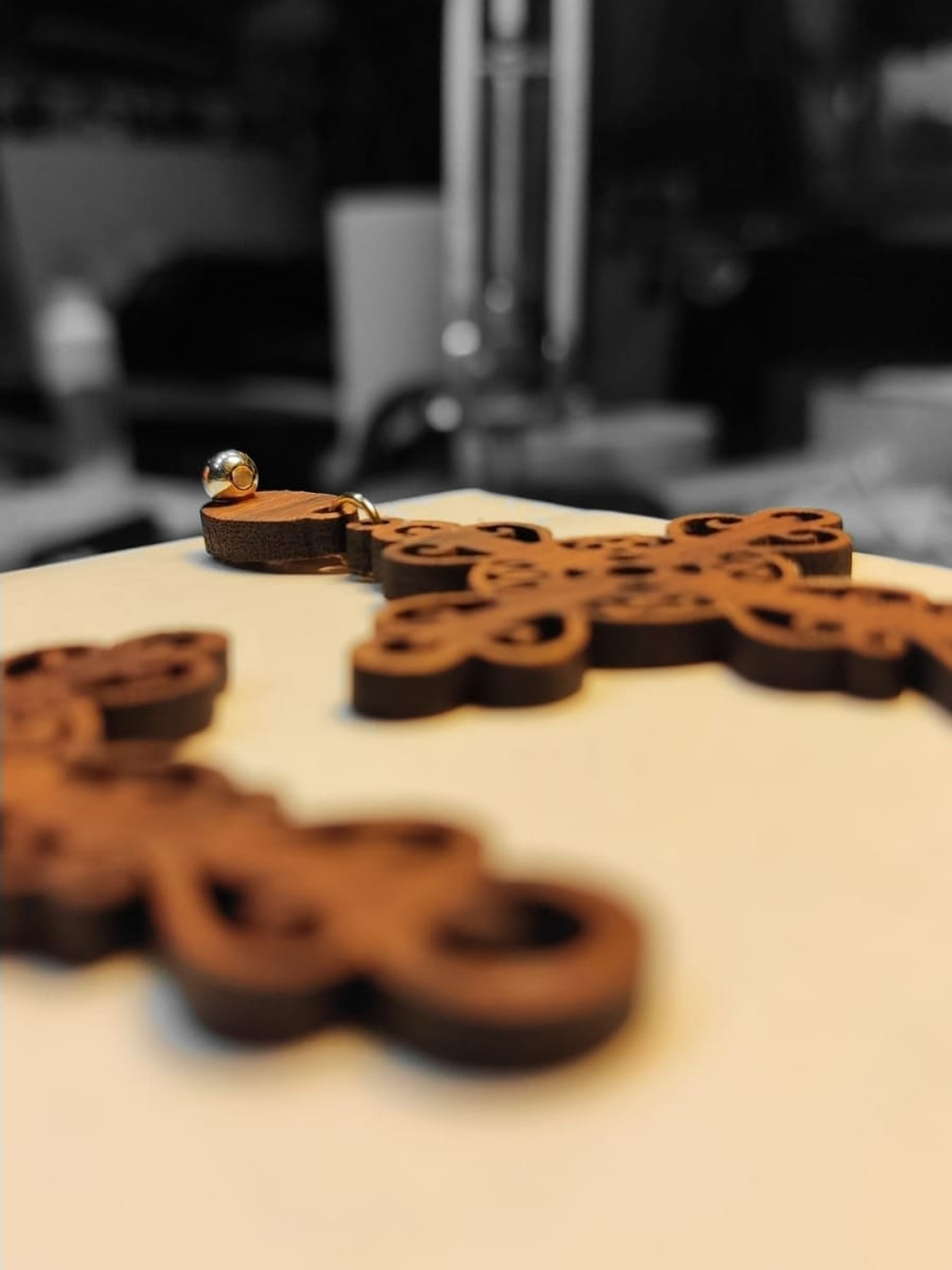 Brincos em Madeira MOD. Cross 1 3