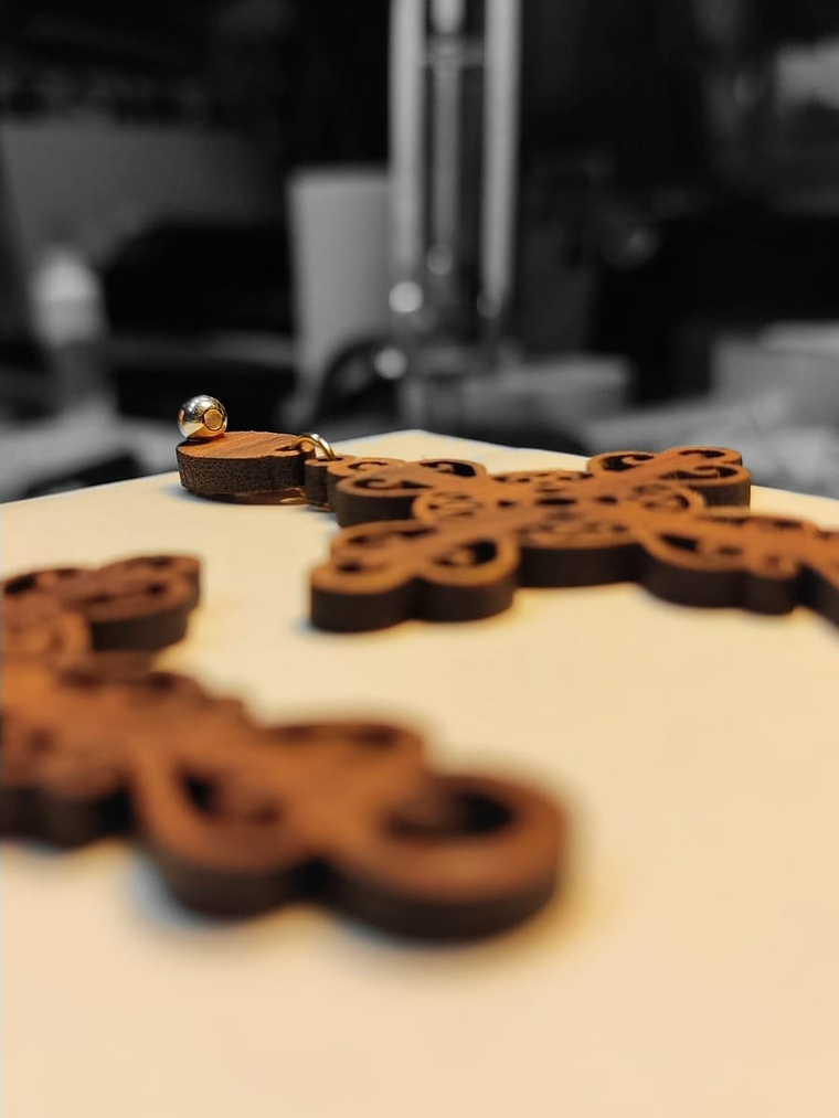 Brincos em Madeira MOD. Cross 1 3