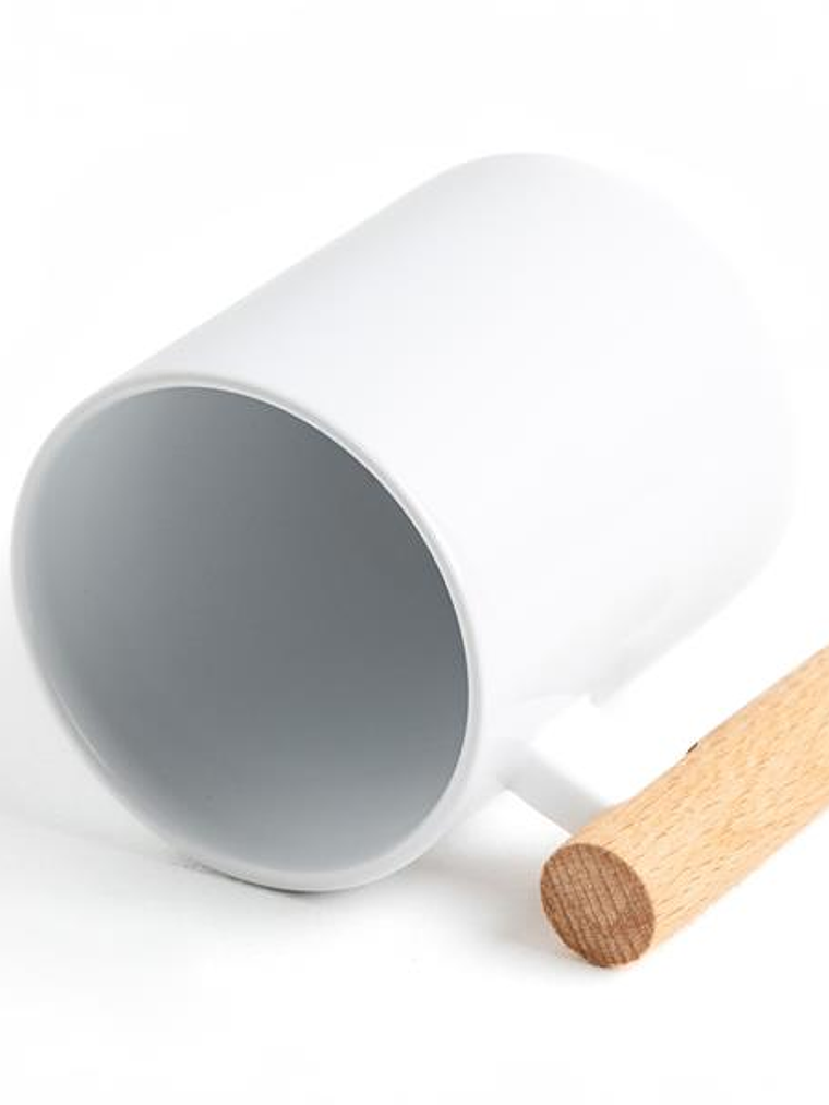 Caneca com Pega em Madeira 2