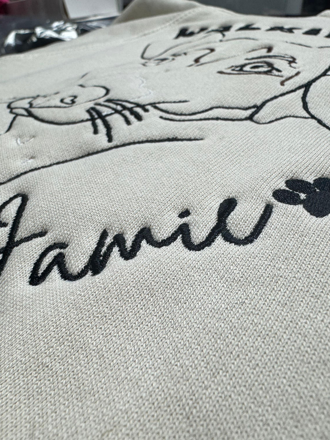 Sweat Kanguru/Sweat Básica com Bordado 