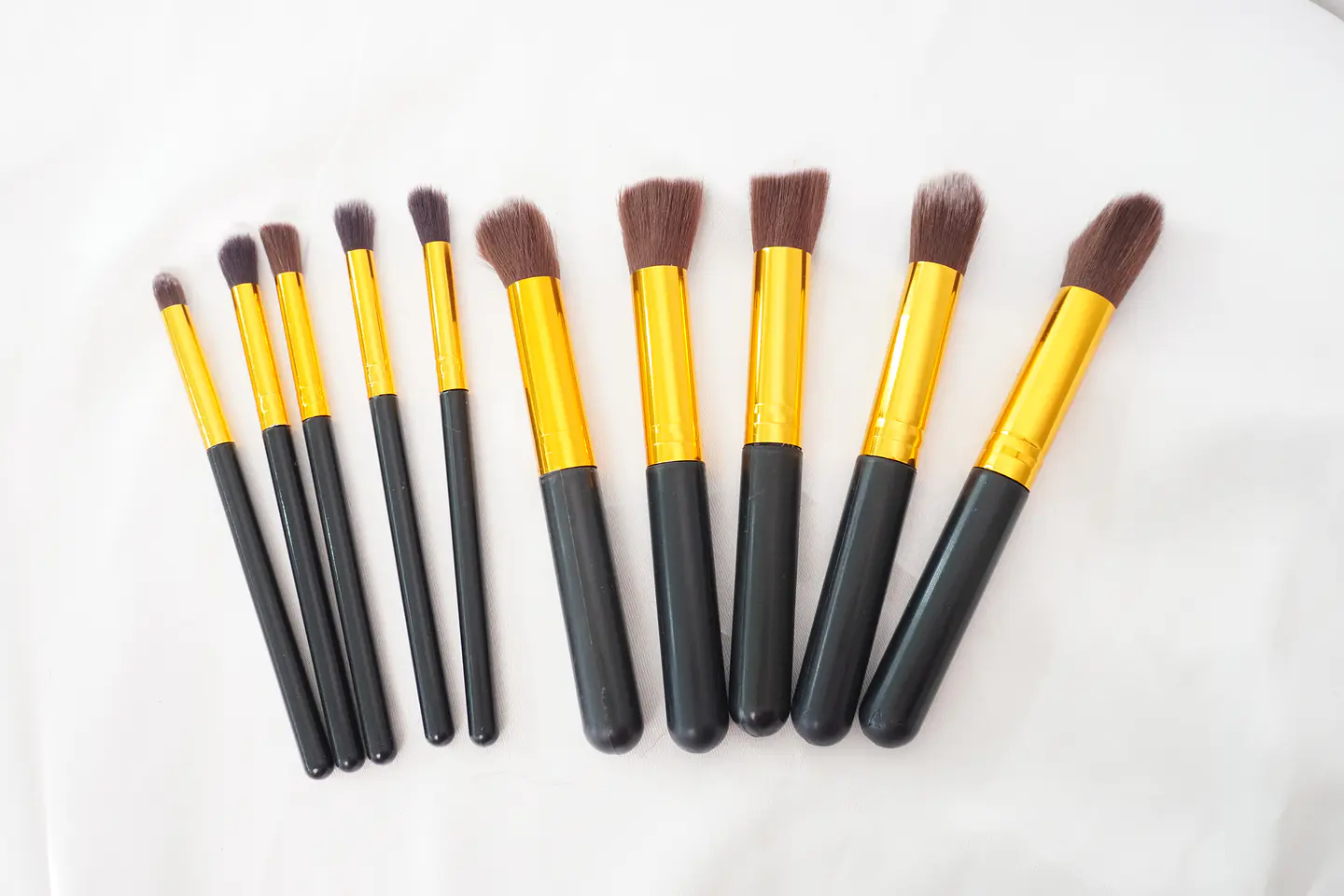 Set de Brochas 10 pzs Negro Dorado 2