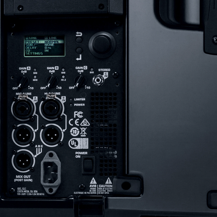 QSC K 12.2 Coluna Amplificada 2000W 132dB 12