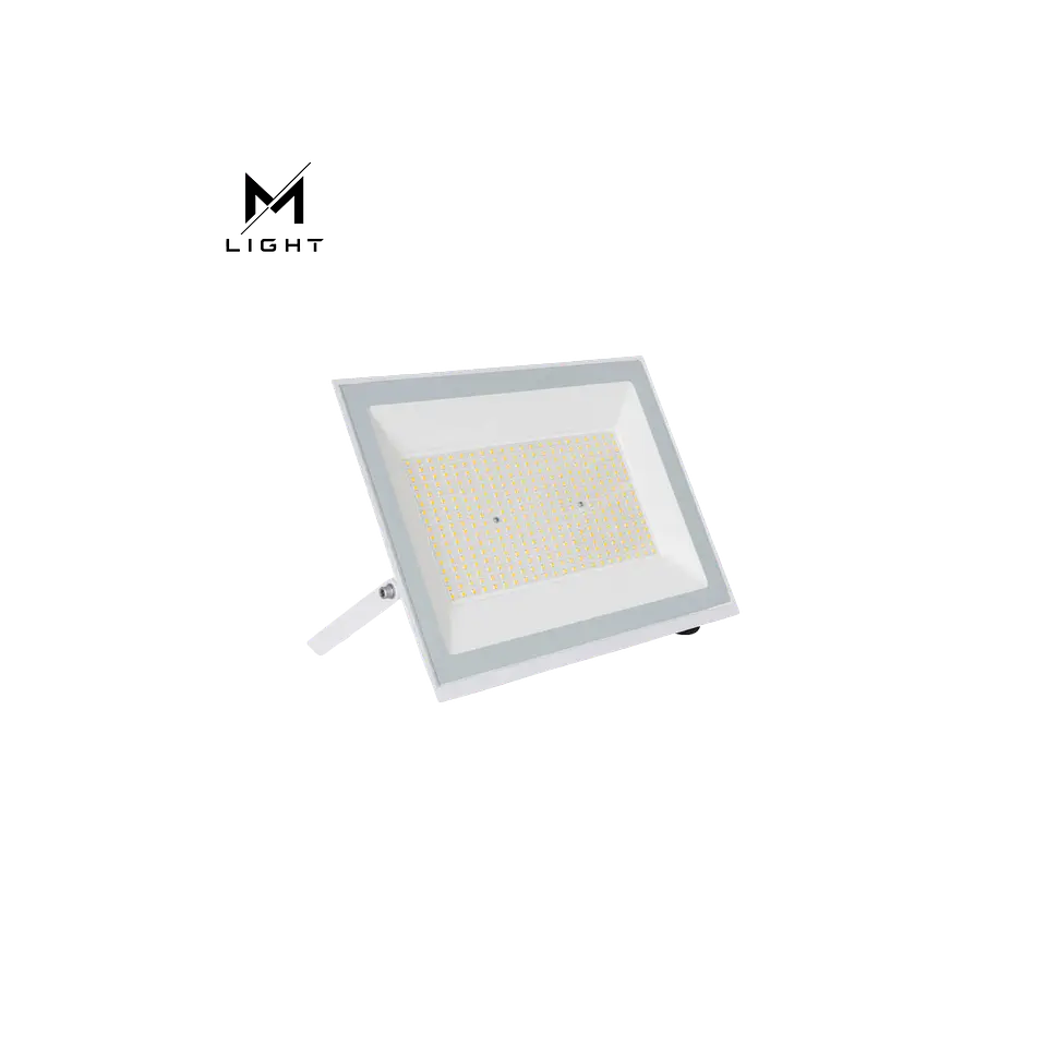 Foco Projetor LED 200W 120lm/W IP65  3