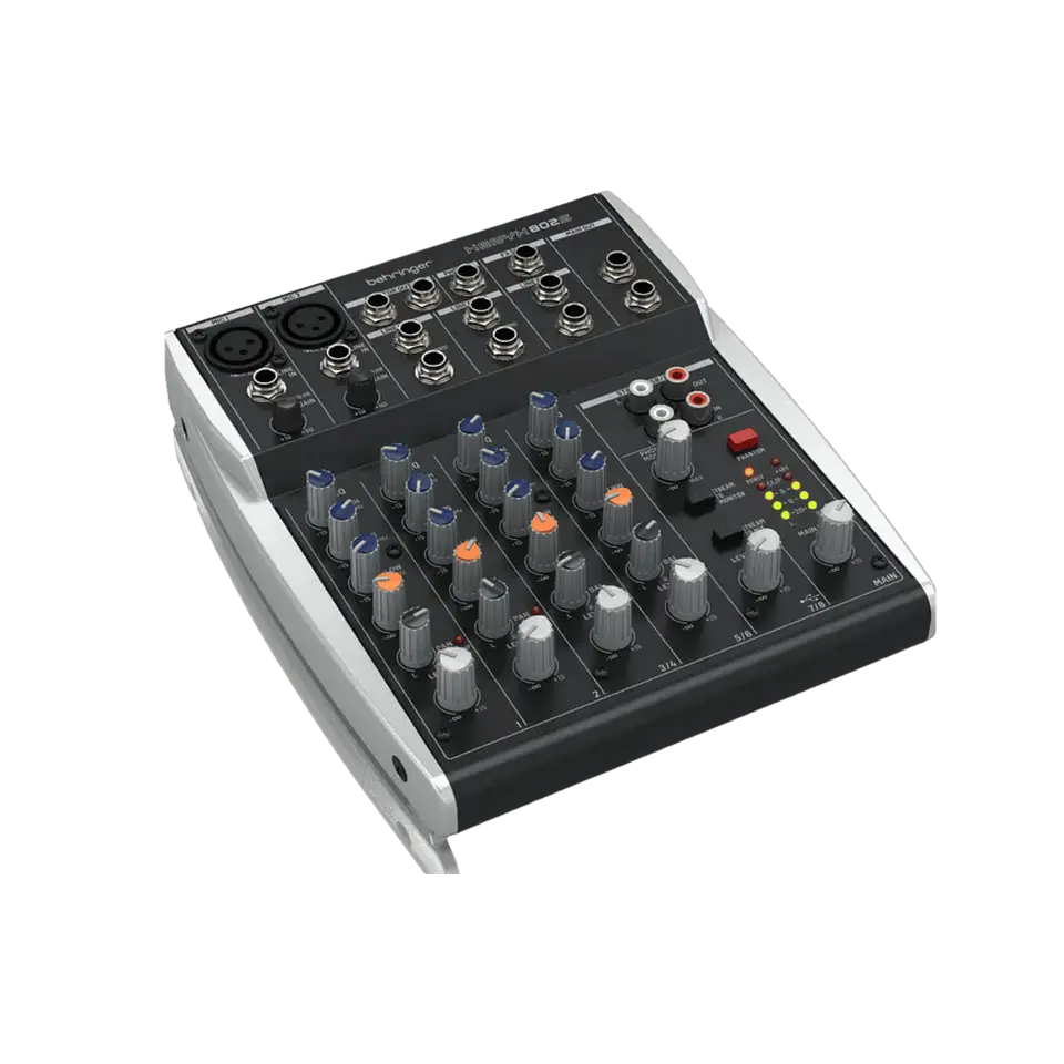 Behringer XENYX 802S de 8 canais 4