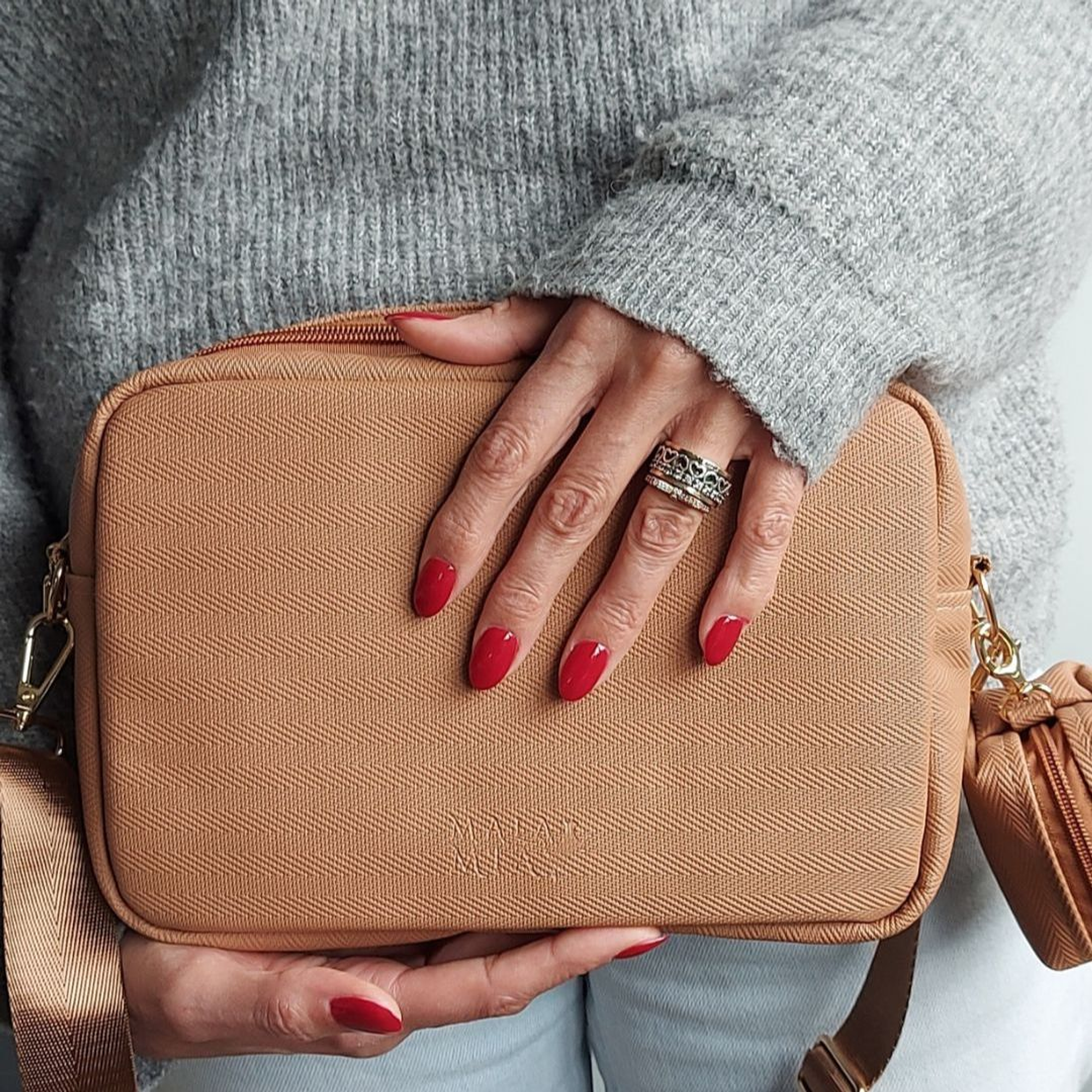 Mala Smush caramelo 1