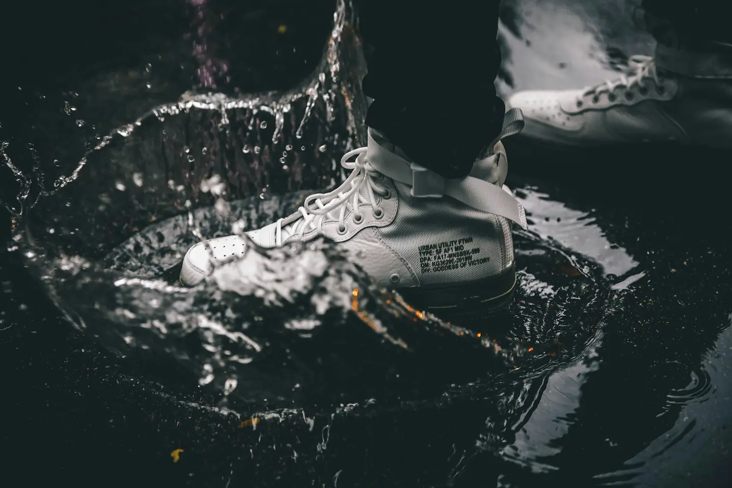 ULTIMATE SNEAKERS