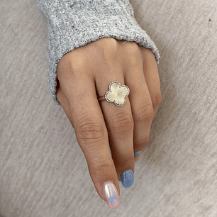 Anillo Trébol