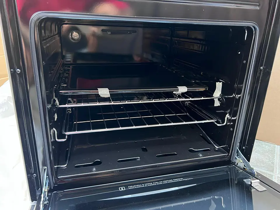 Cocina Electrolux doble horno 56dxa Producto nuevo sin uso con detalle en lata del costado 4