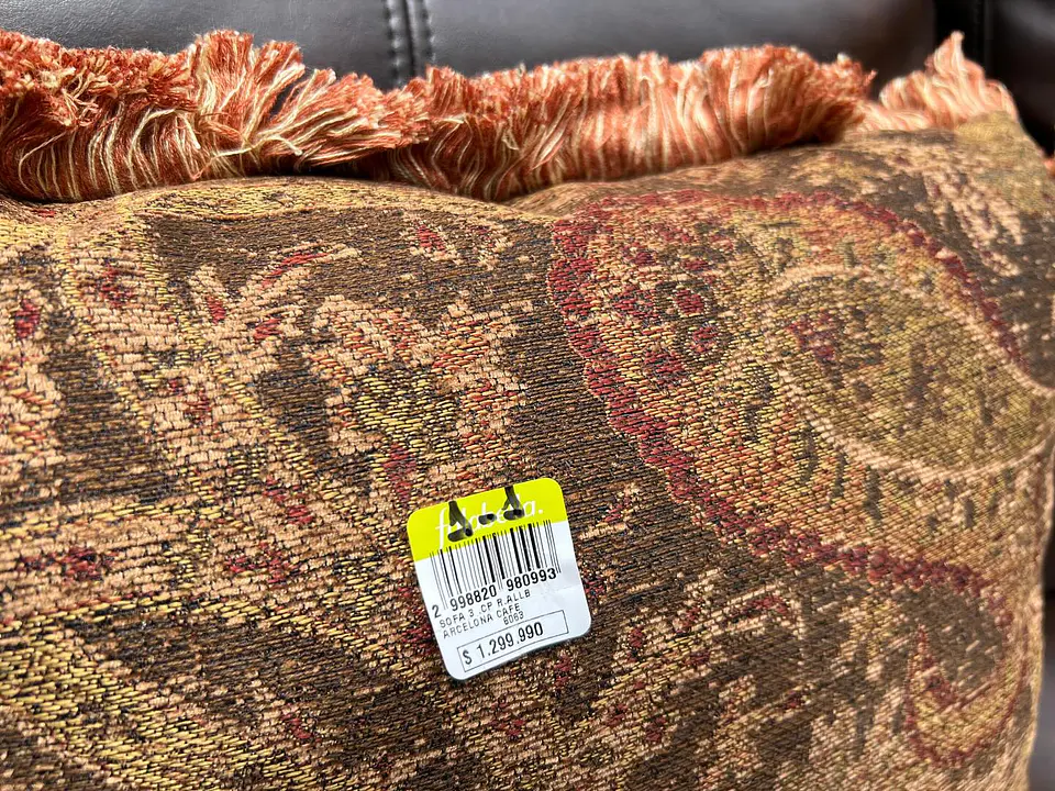 Sofá Barcelona Roberta Allen 3 cuerpos Tapiz Pu Original falabella Madera Resortes 6