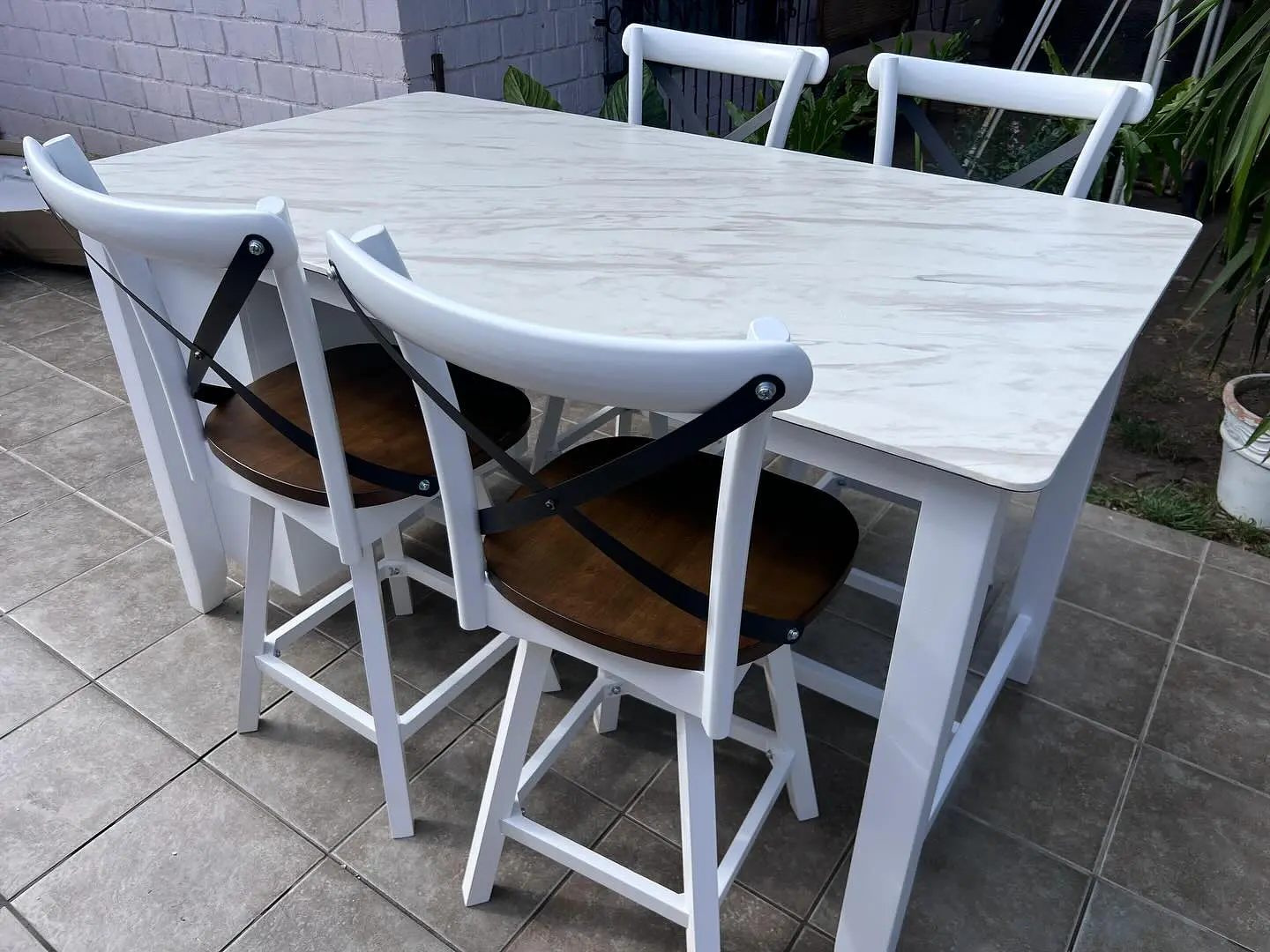 JUEGO DE COMEDOR  RIPLEY HOME STOOL 4 SILLAS   1