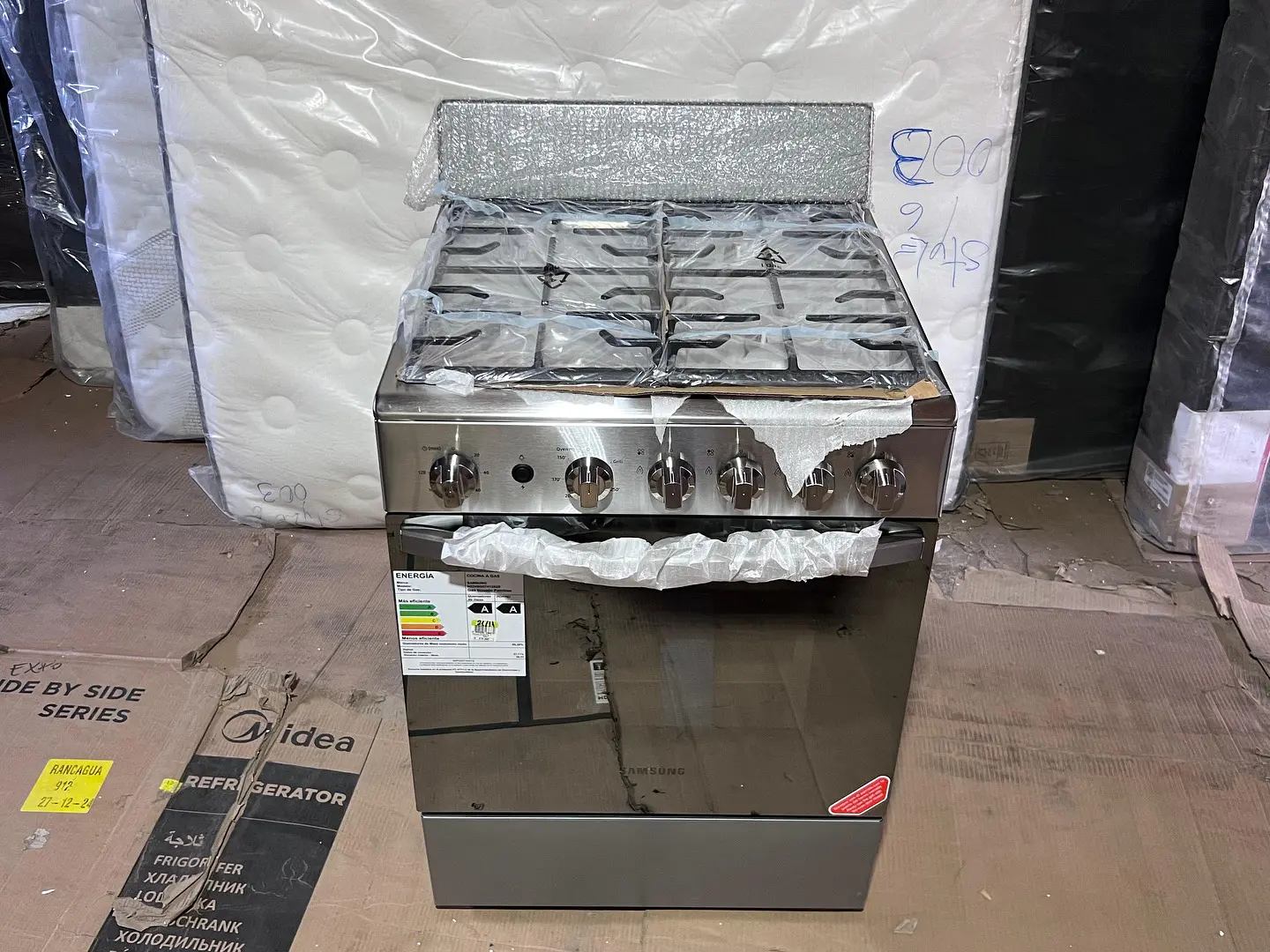 Cocina Samsung 4 quemadores Nueva sin detalles 1