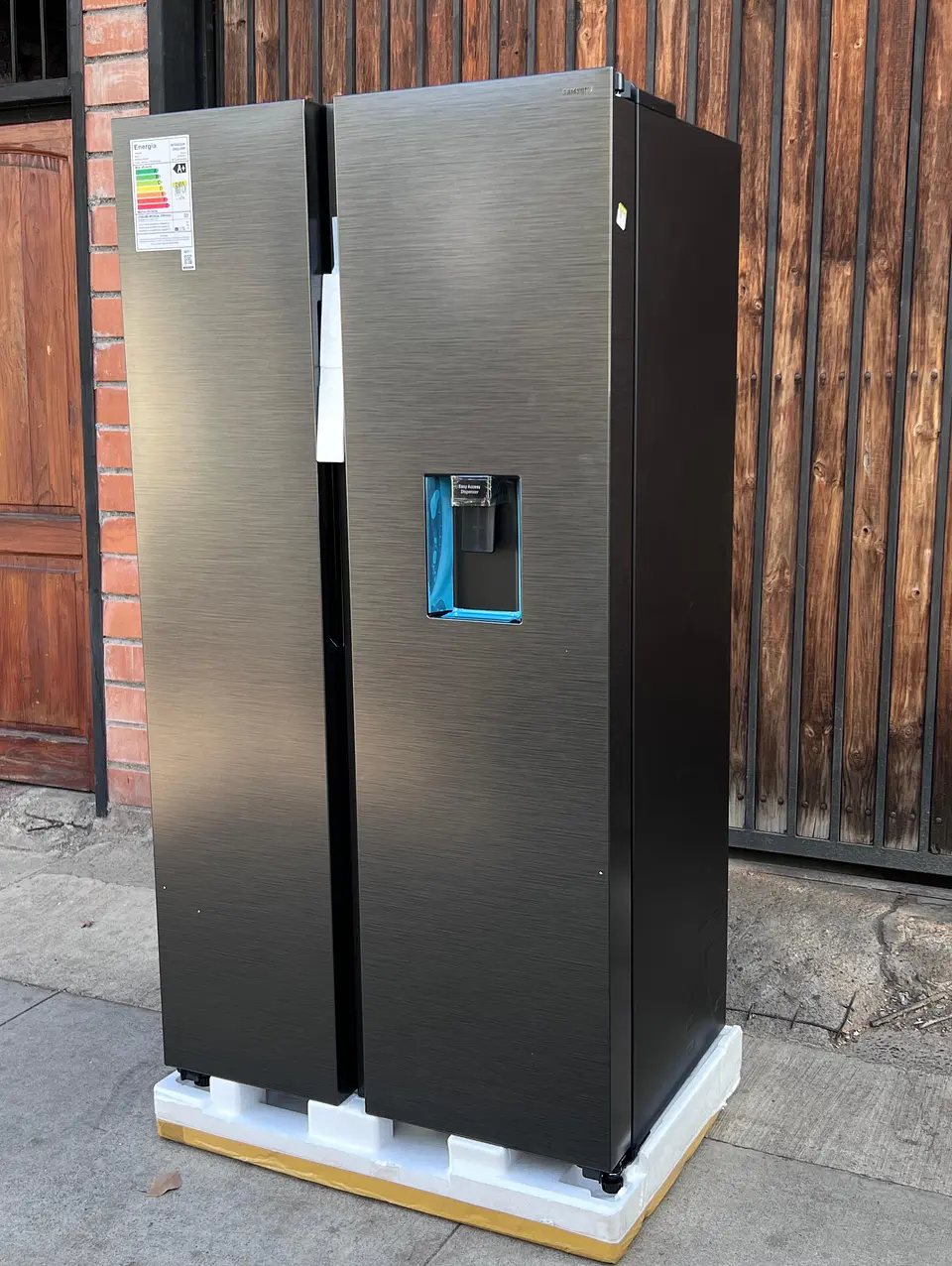 Refrigerador Samsung SBS nuevo dispensador de agua fría Black edition Nuevo sin uso  1