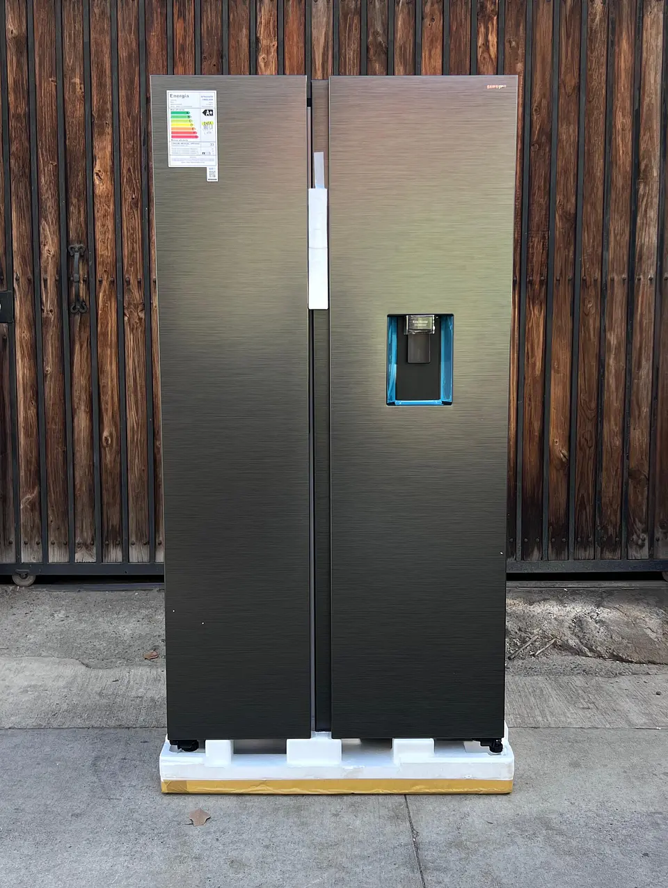 Refrigerador Samsung SBS nuevo dispensador de agua fría Black edition Nuevo sin uso  3