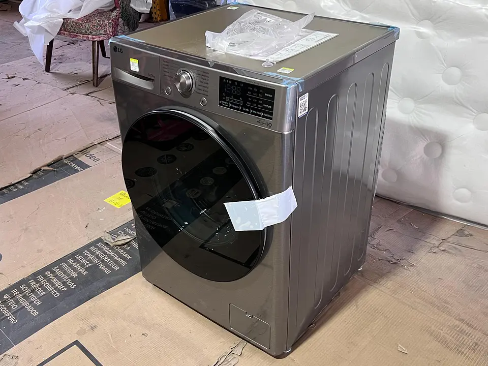 Lavaseca LG 12/7kg Nueva sin detalles Con seguros posteriores intactos 2