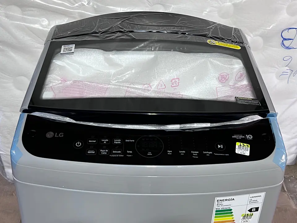 Lavadora LG 19kg gris Nueva sin detalles  2