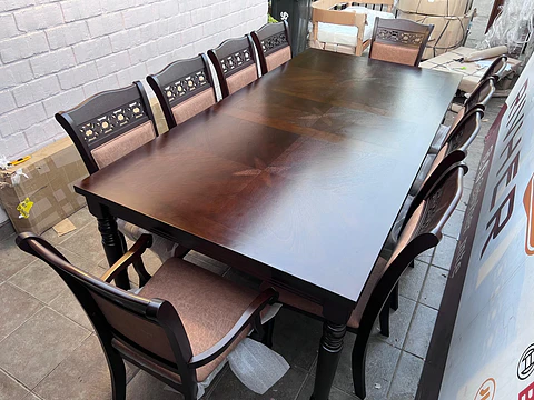 Juego de comedor NUEVO CIC GRAND LE BLANC 8 sillas 2 sitiales
