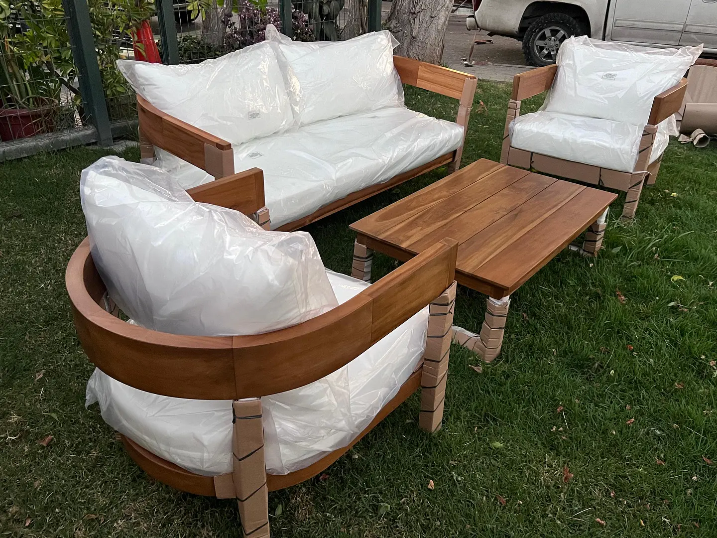 Juego de terraza BEATRIX NUEVO 100%  madera TECA 3-1-1 con mesa de centro   7
