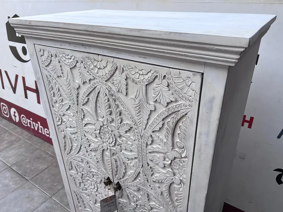 Gabinete Umbrale Home New Zoe 145x80x45cm 100% madera de mango Nuevo sin uso  1